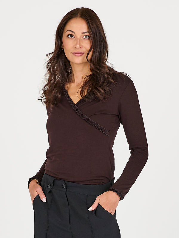 NÜ ADELE slå-om t-shirt Toppe og t-shirts 224 Dark Brown