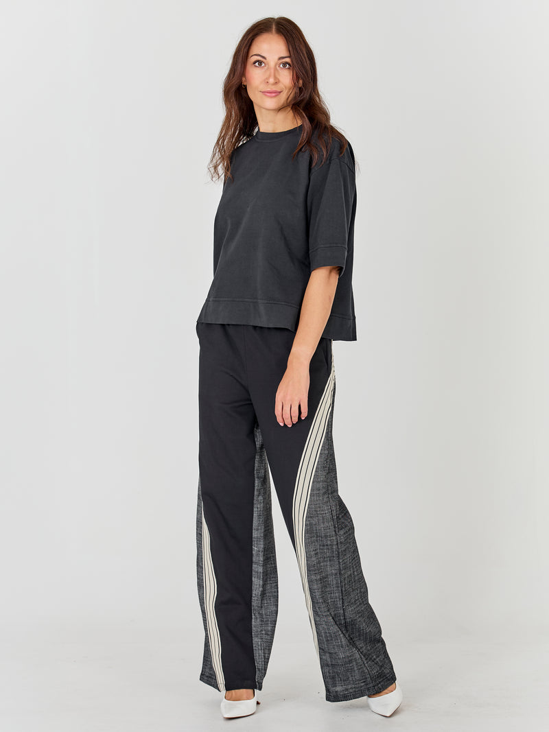 NÜ Alma Sweat Bluser Sort