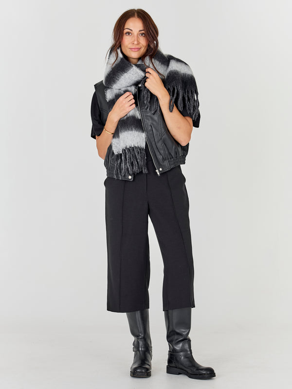 NÜ Aya Tørklæde Stribe Accessories Sort mix