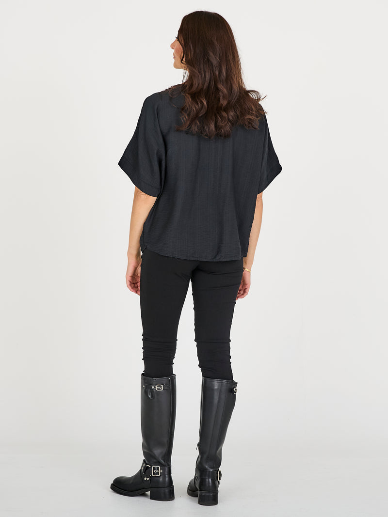 NÜ CINDA blouse Toppe og t-shirts Sort