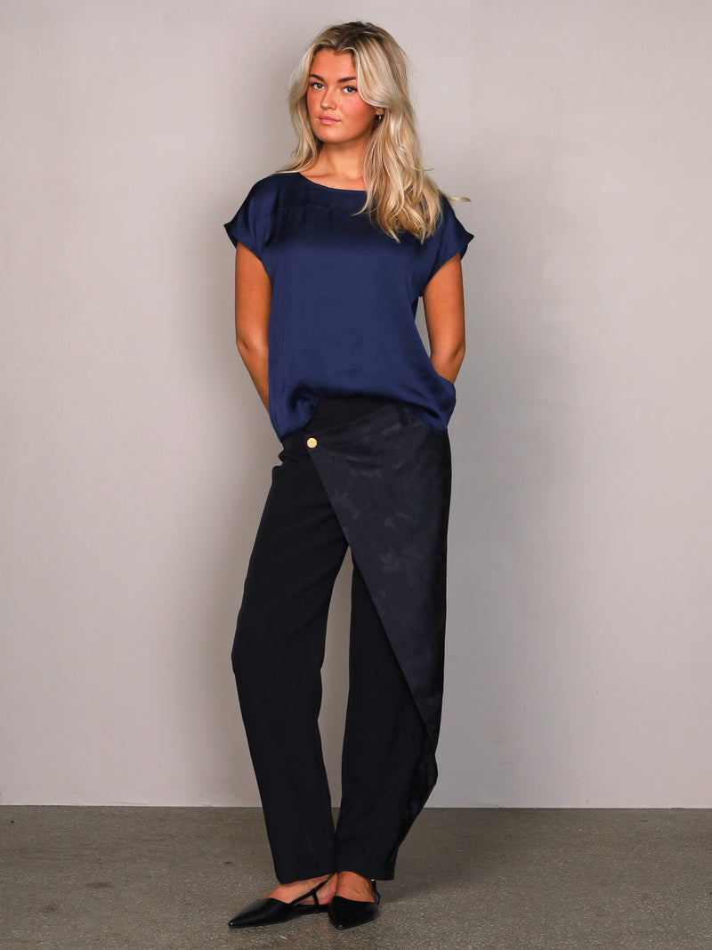 NÜ VALINA bluse Bluser 482 Classic Navy